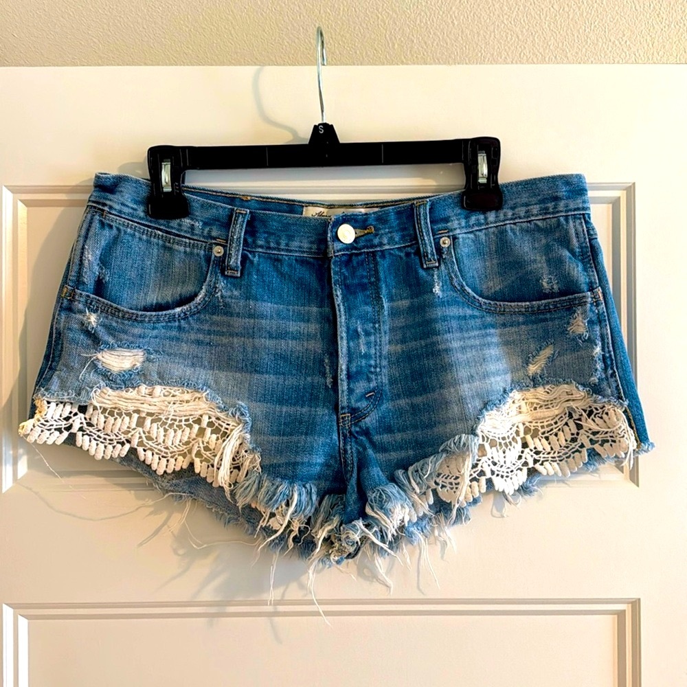 Abercrombie & Fitch Lace Trim Festival Shorts